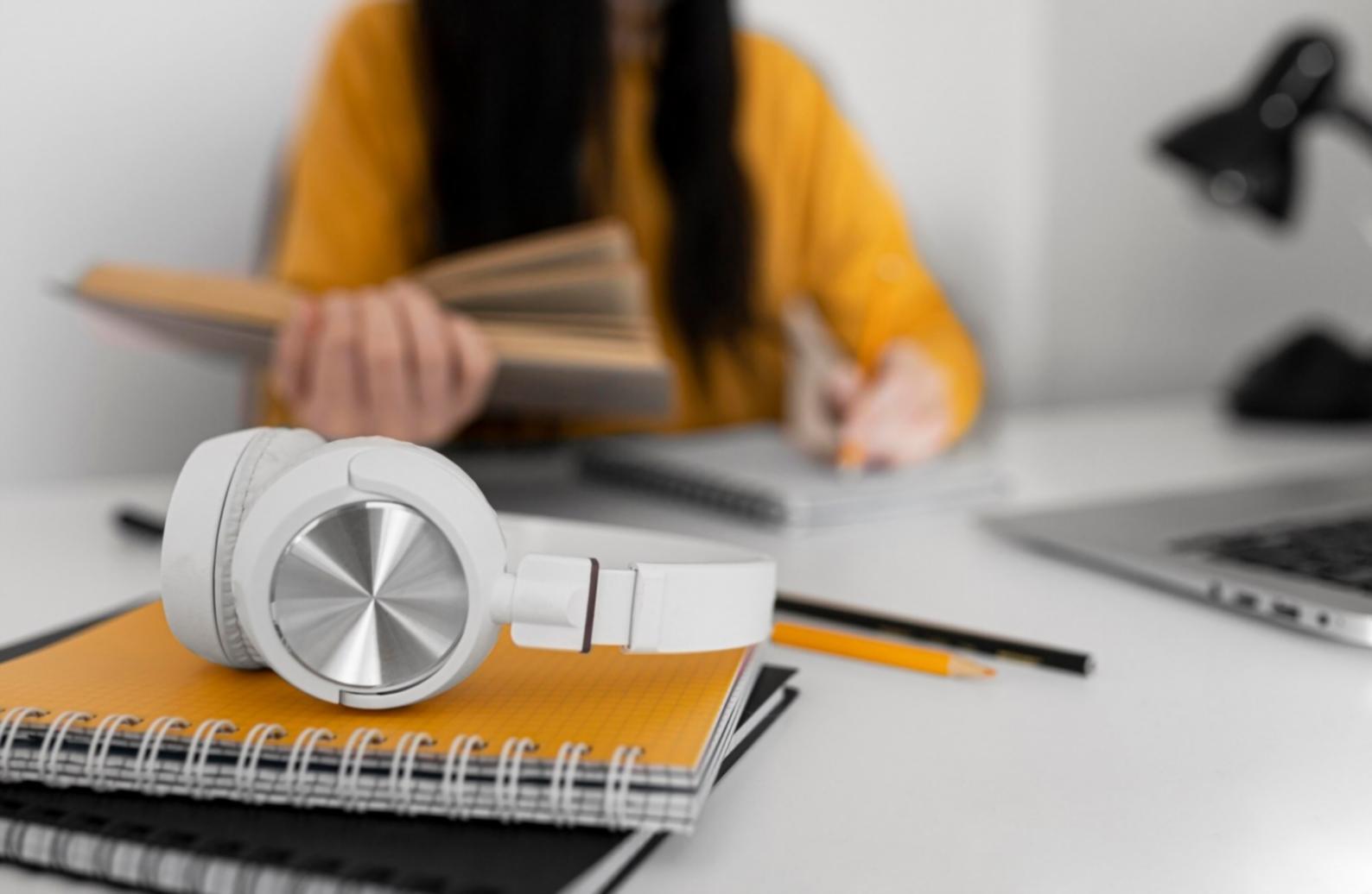 Ambiente tranquillo dedicato alle sessioni di rilassamento muscolare progressivo